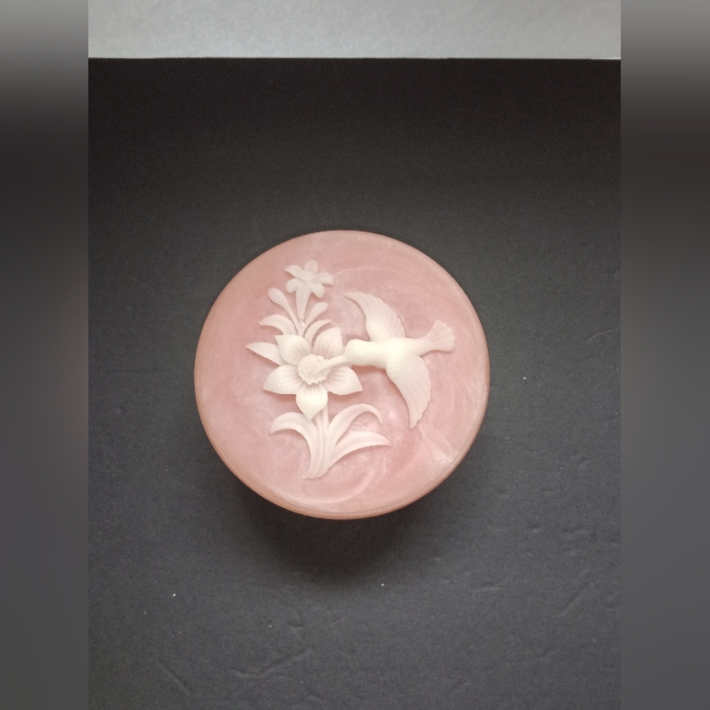 Vintage Coraline Catalina powder box.